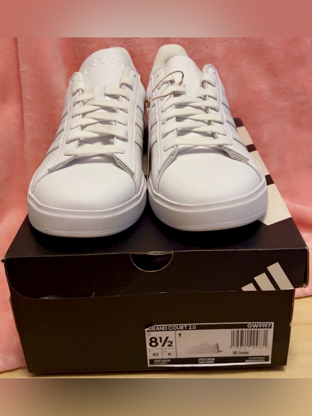 Adidas Grand Court 2.0 8.5 Men’s/10 in Women’s, White Low-Top Leather Sneakers